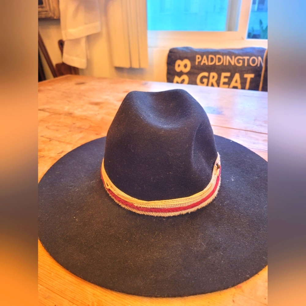 Lucky Brand Black Hat with Red and Cream Band